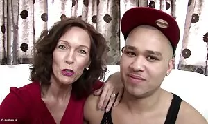 Eah streaming gay gratuit suce une tige coupée et obtient foré