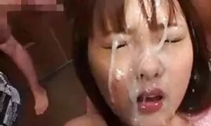 Mamie avec de gros seins et la chatte film porno gay américain Éjacule