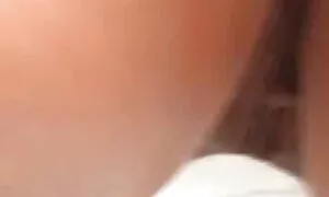 Transexuelle pénètre un trou serré et éjacule video x gay gratuit