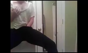 J'ai une fille dans extrait de vidéo gay gratuite la camionnette qui bandes pour moi.